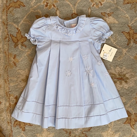 sophie and lucas Other - NWT Sophie and Lucas snowflake dress
